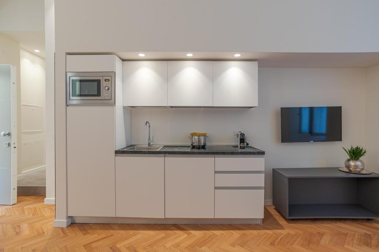 Suite Del Vescovo - By Myhomeinโกโม ภายนอก รูปภาพ