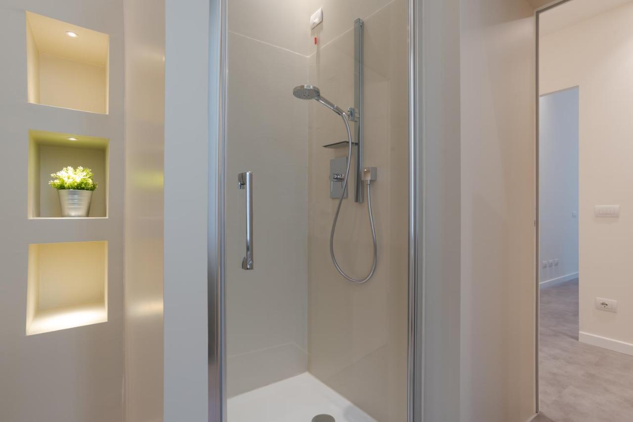 Suite Del Vescovo - By Myhomeinโกโม ภายนอก รูปภาพ