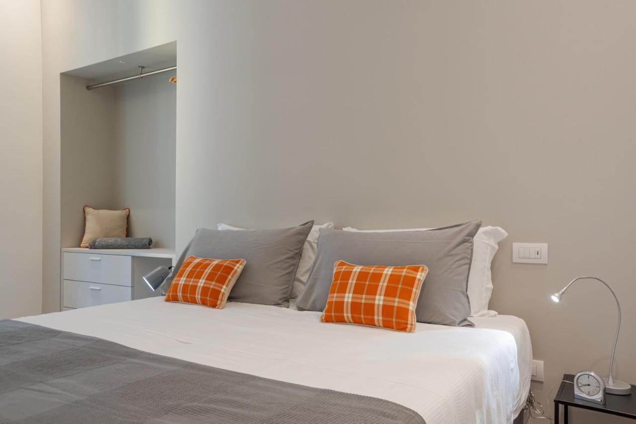 Suite Del Vescovo - By Myhomeinโกโม ภายนอก รูปภาพ